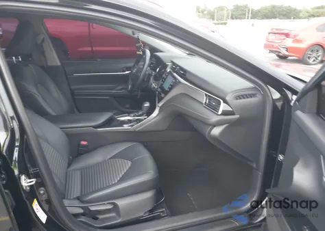 2018 Toyota Camry Se z USA, uszkodzony, nr VIN 4T1B11HK2JU669524